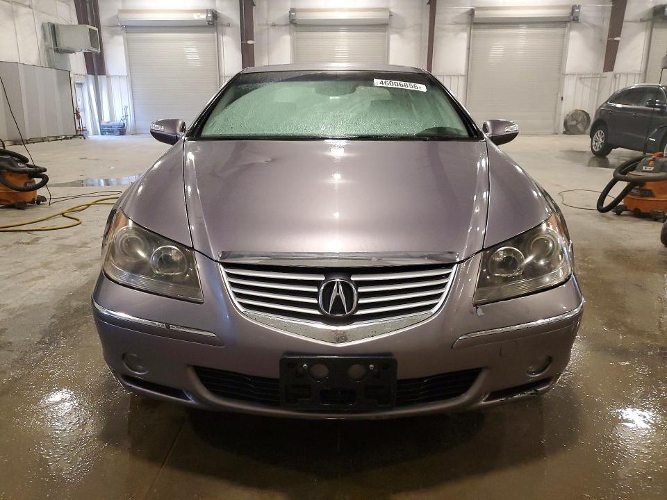 2005 Acura RL