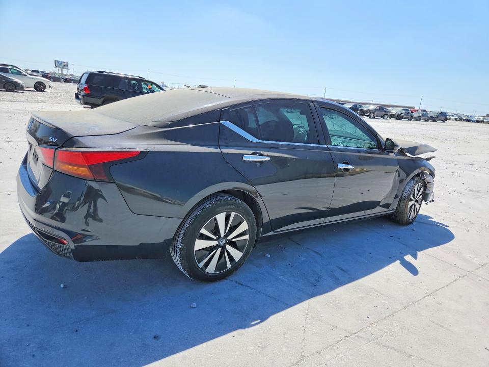 2021 Nissan Altima 2.5 sv