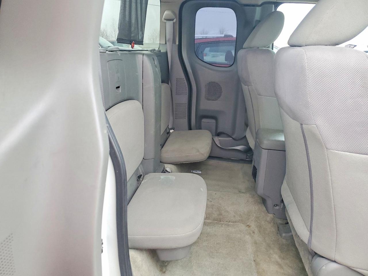 2015 Nissan Frontier S