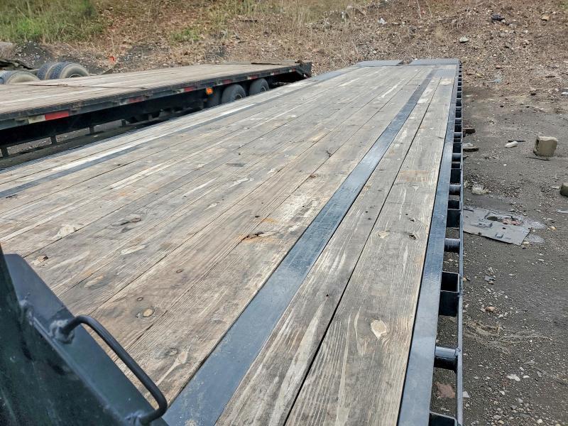 2025 Load Trail Equipment Trailer