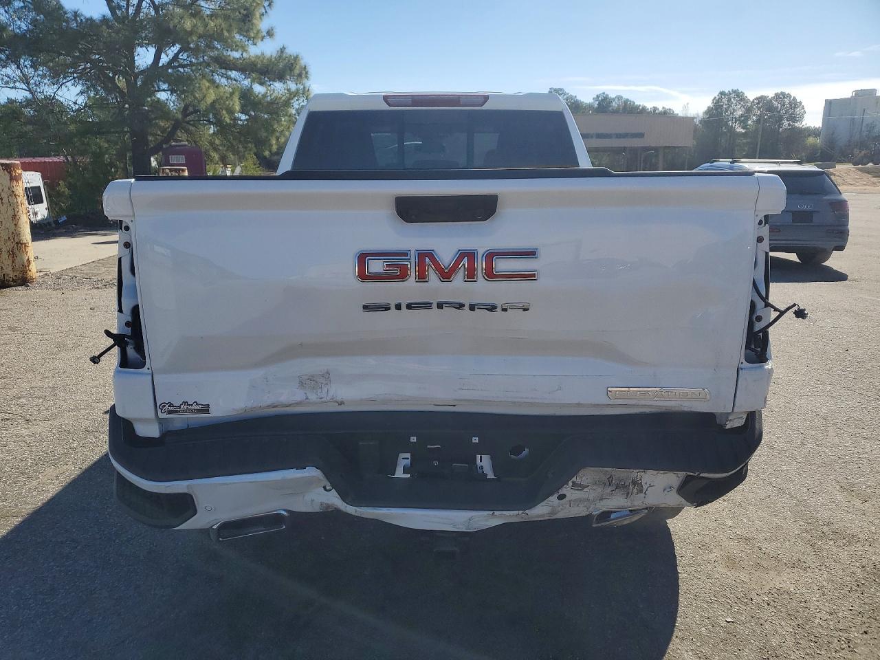 2026 GMC Sierra K1500 Elevation