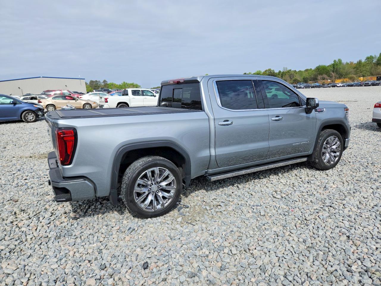 2025 GMC Sierra K1500 Denali