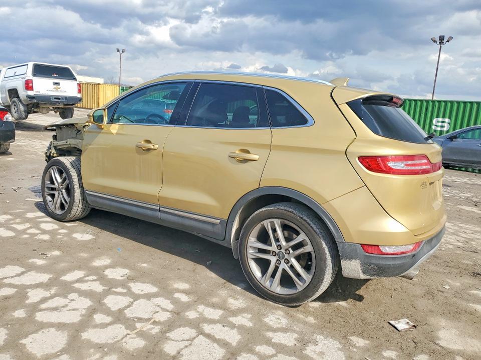 2015 Lincoln Townhouse MKC