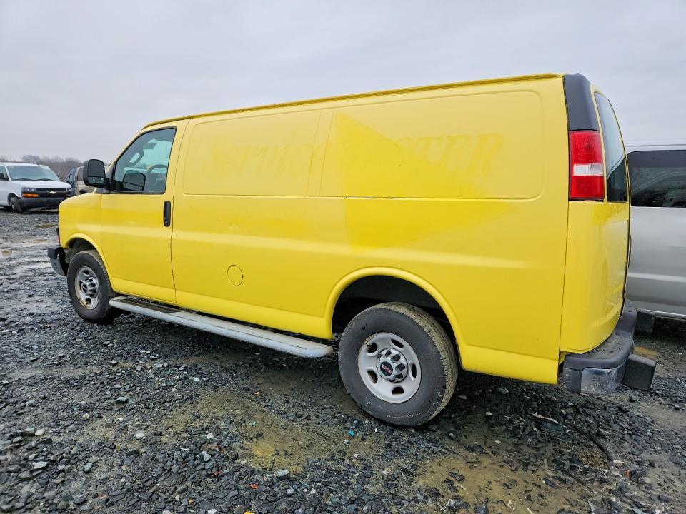 2017 GMC Savana 2500 Cargo Delivery van