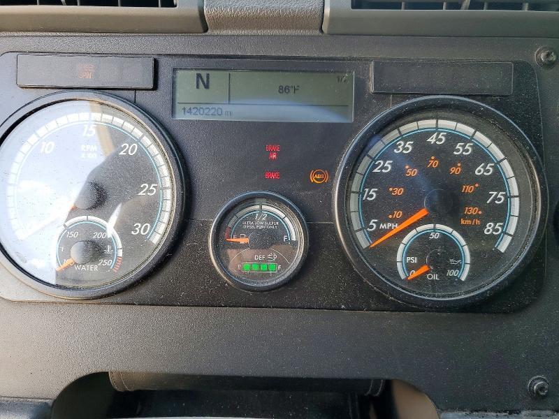 2016 Freigliner 2016 Freightliner Cascadia 125 Semi Truck