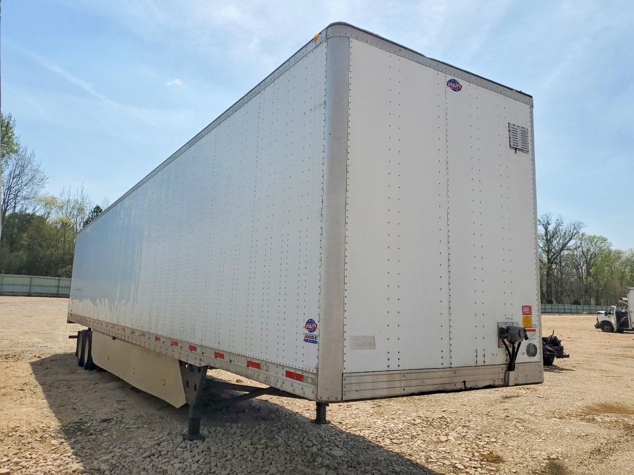 2016 Utility VS2DX DRY Van Trailer