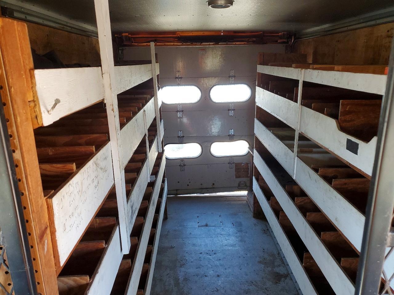 2000 Workhorse Custom Chassis Forward Control Chassis Delivery Truck