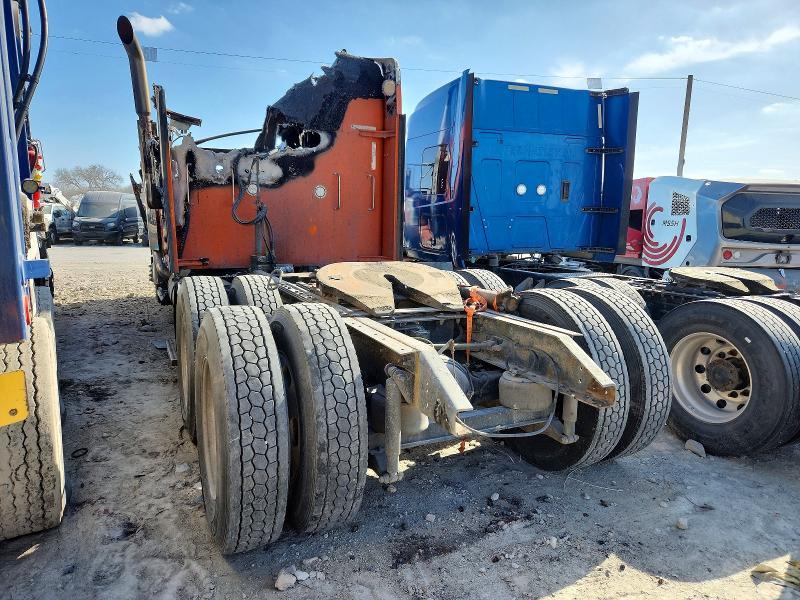 2005 Kenworth W900 Semi Truck