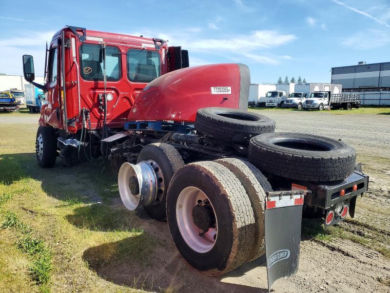2020 Freigliner Cascadia 126