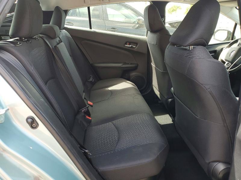 2016 Toyota Prius Three