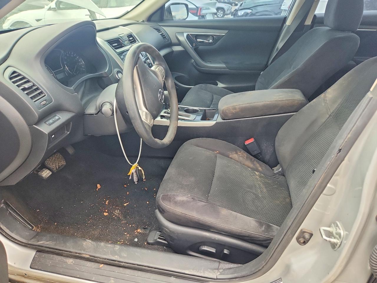 2014 Niss Altima 2.5 s