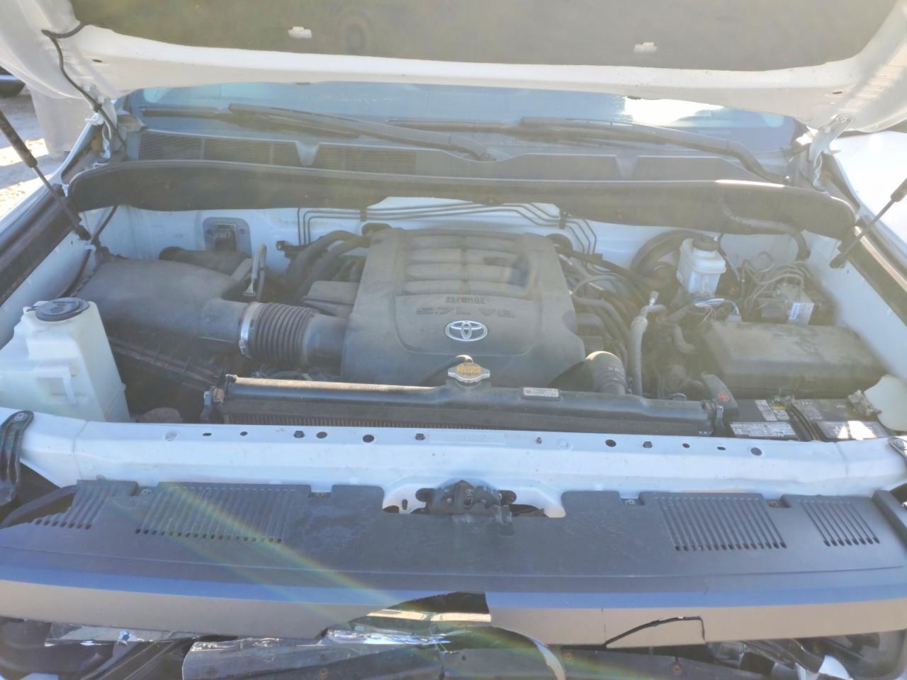 2014 Toyota Tundra SR5