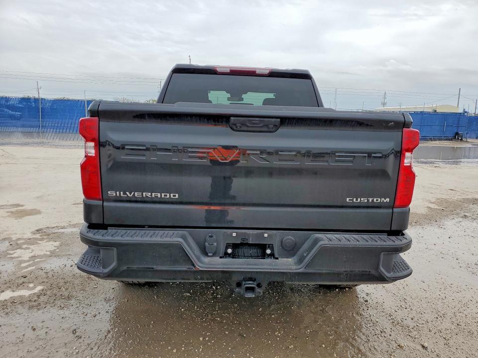 2025 Chevrolet Silverado C1500 Custom