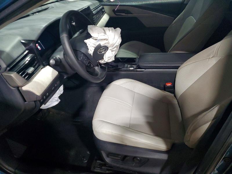 2025 Toyota Camry xle