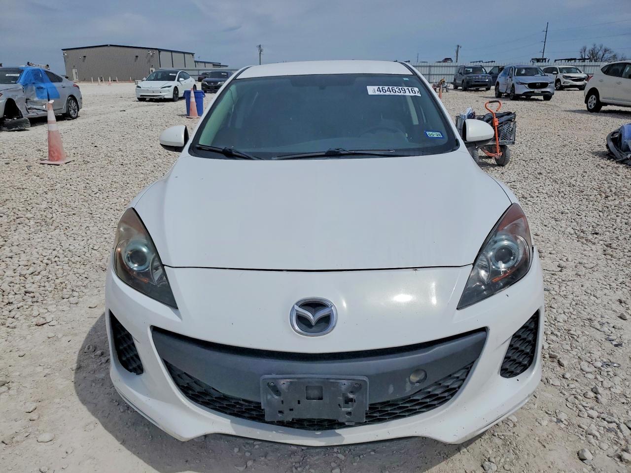 2013 Mazda 3 I
