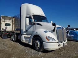 2015 Kenworth T680 Semi Truck en venta en Chambersburg, PA