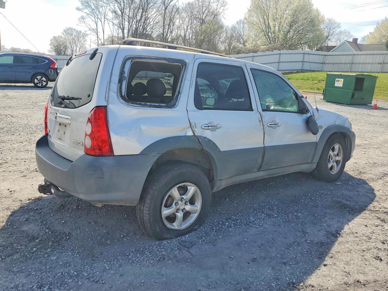 2005 Mazda Tribute i
