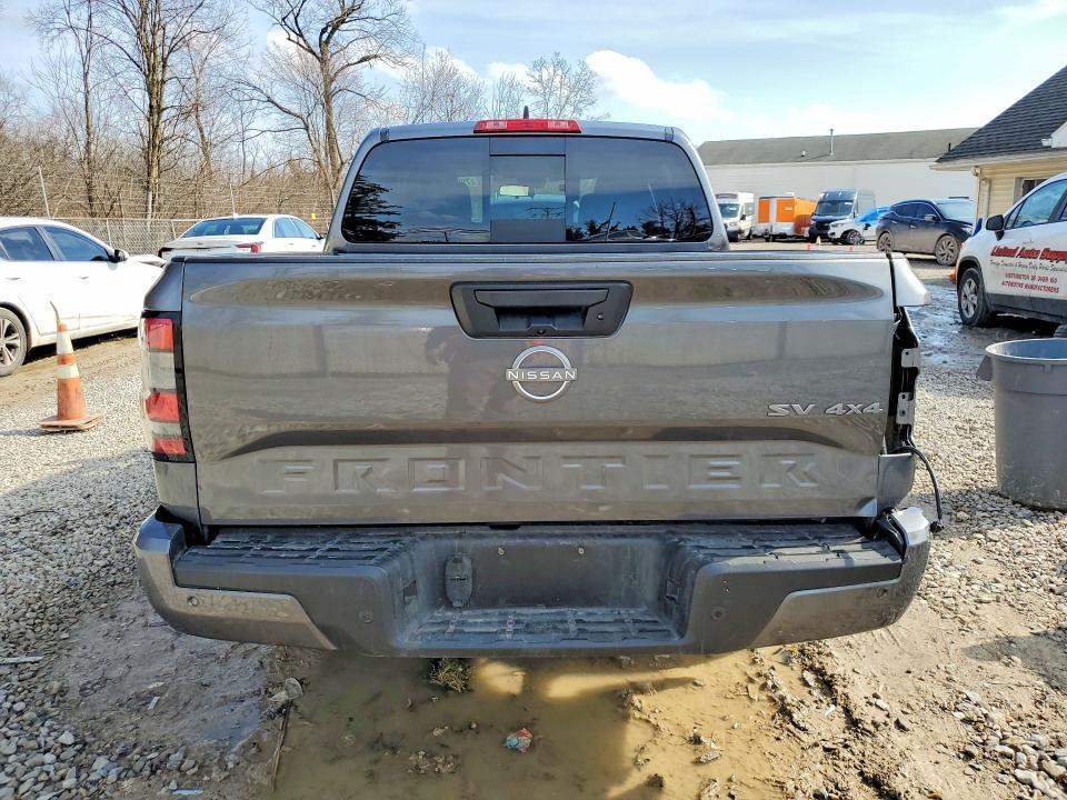 2023 Nissan Frontier SV