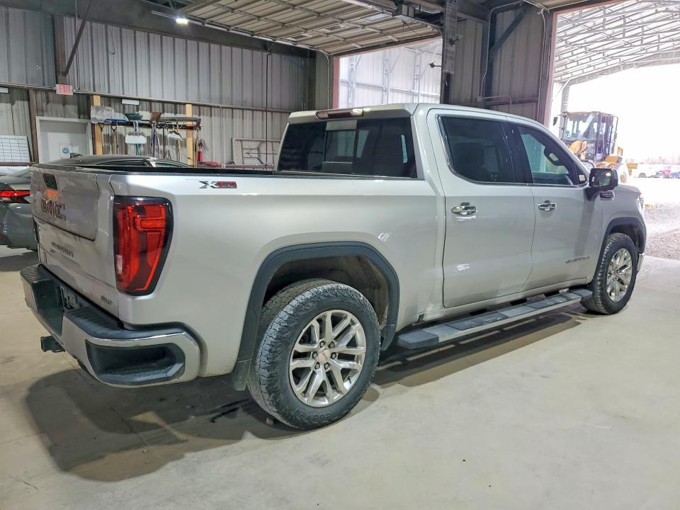 2020 GMC Sierra K1500 slt