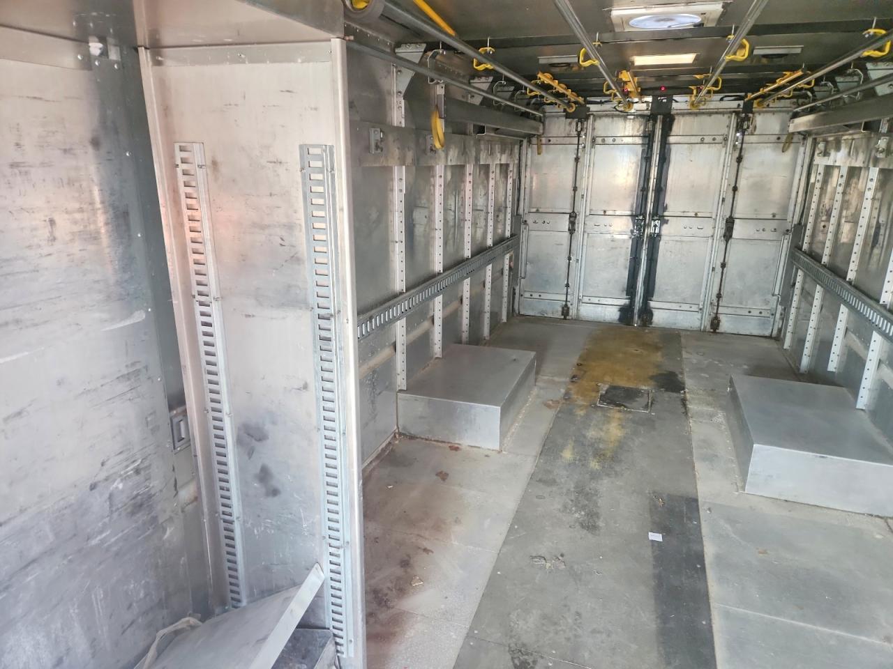 2015 Ford F59 Delivery Truck