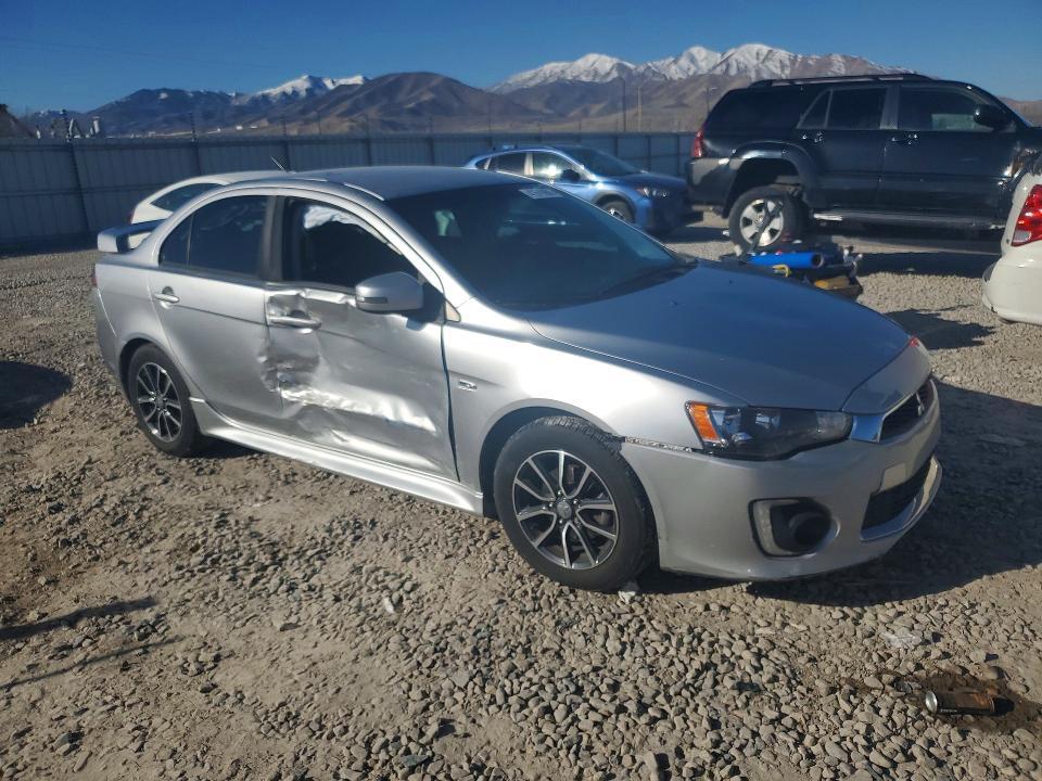 2016 Mitsubishi Lancer es