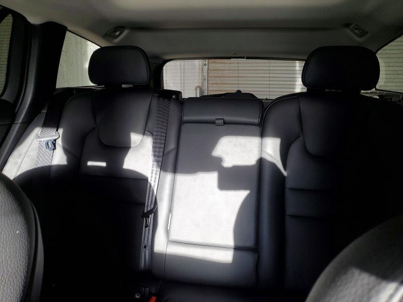 2025 Volvo V60 Cross Country Plus