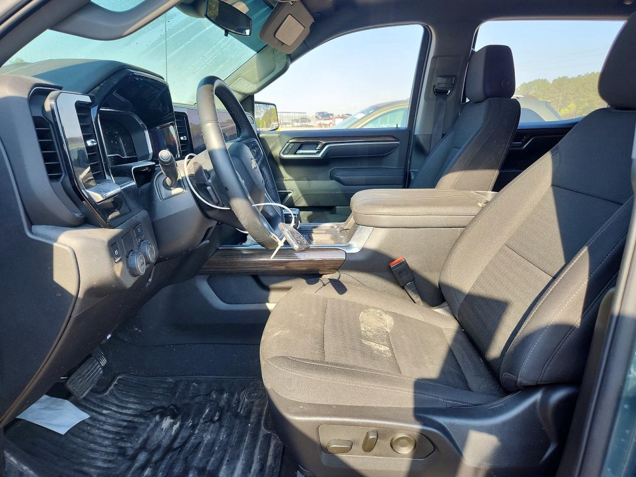 2025 Chevrolet Silverado C1500 LT