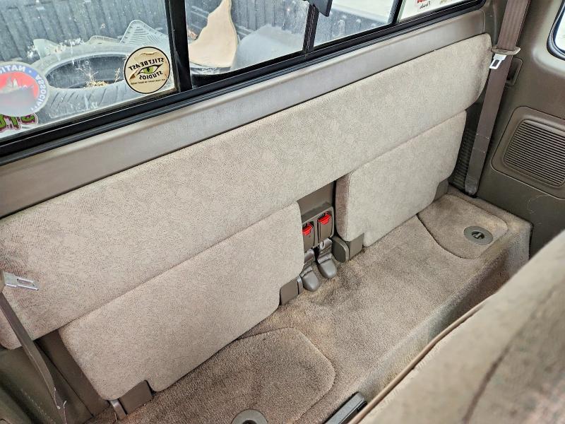 2000 Toyota Tacoma Base