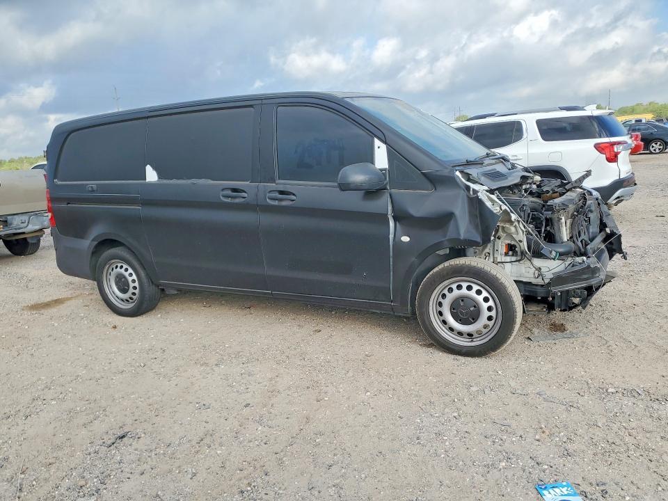 2016 Mercedes-Benz Metris