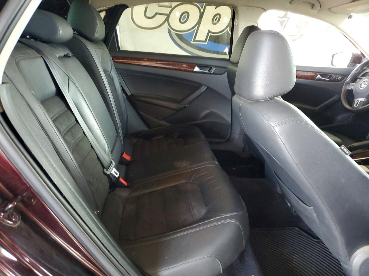 2013 Volkswagen Passat sel
