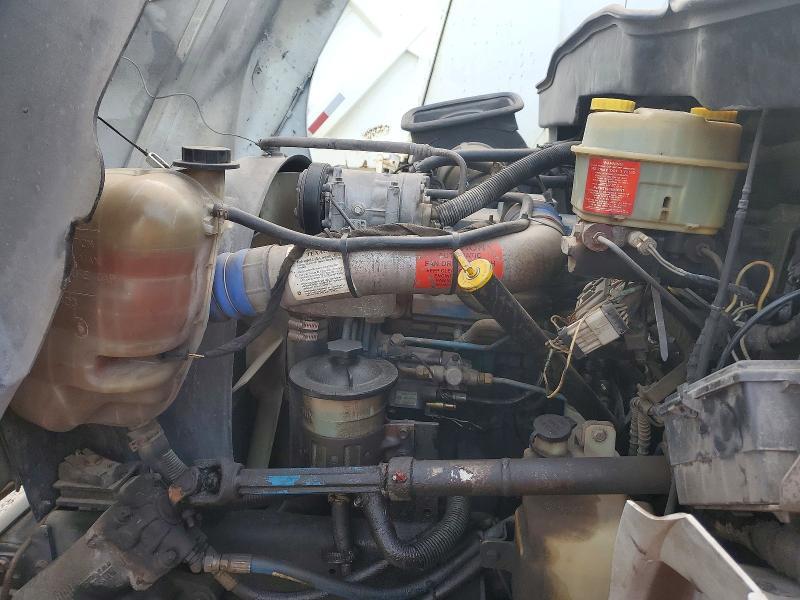 2003 International 4300 Flatbed Truck