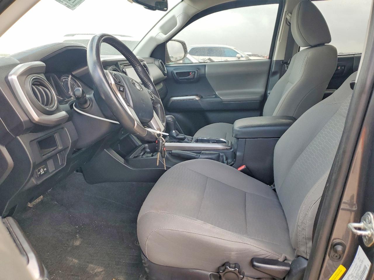 2017 Toyota Tacoma SR5 V6