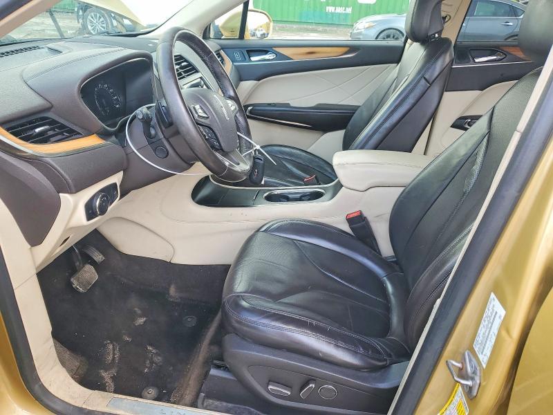 2015 Lincoln Townhouse MKC