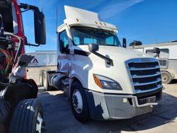 Freigliner salvage cars for sale: 2020 Freigliner 2020 Freightliner Cascadia 126 Semi Truck