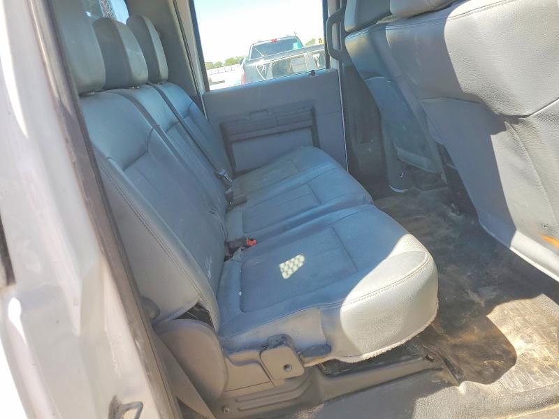 2015 Ford F450 Super Duty Flatbed Truck