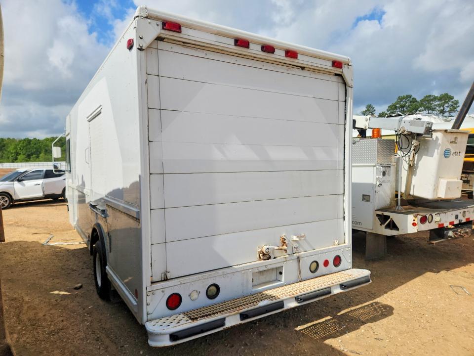 2003 Ford E450 Delivery Truck