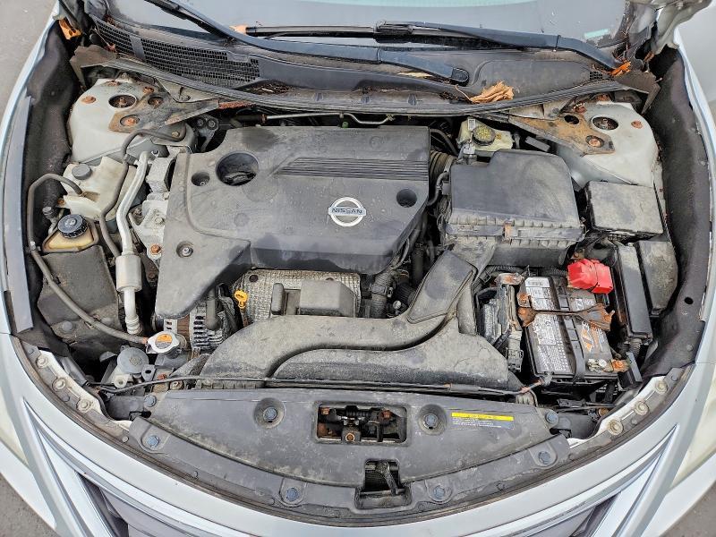 2013 Niss Altima 2.5 sv