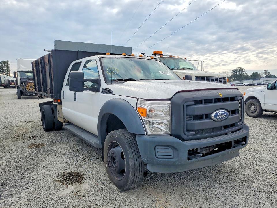 2013 Ford F450 Super Duty Flatbed Truck