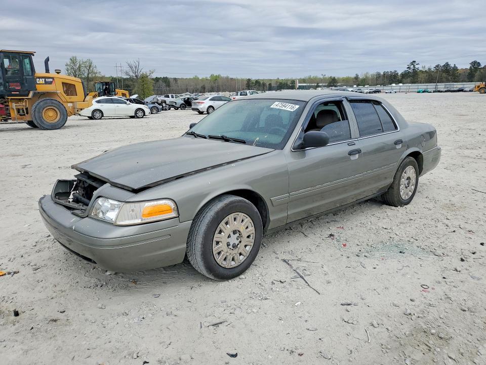 2004 Ford Crown Victoria
