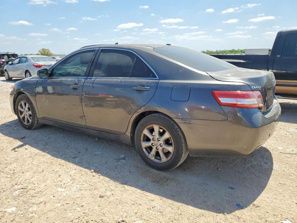 2011 Toyota Camry le