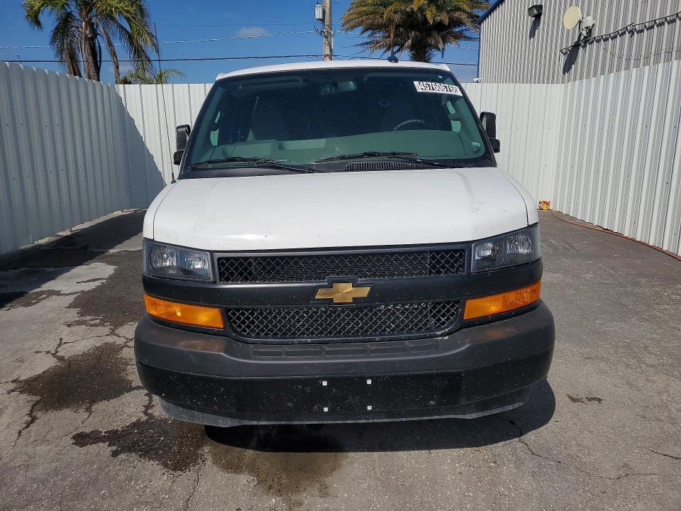2025 Chevrolet Express G2500