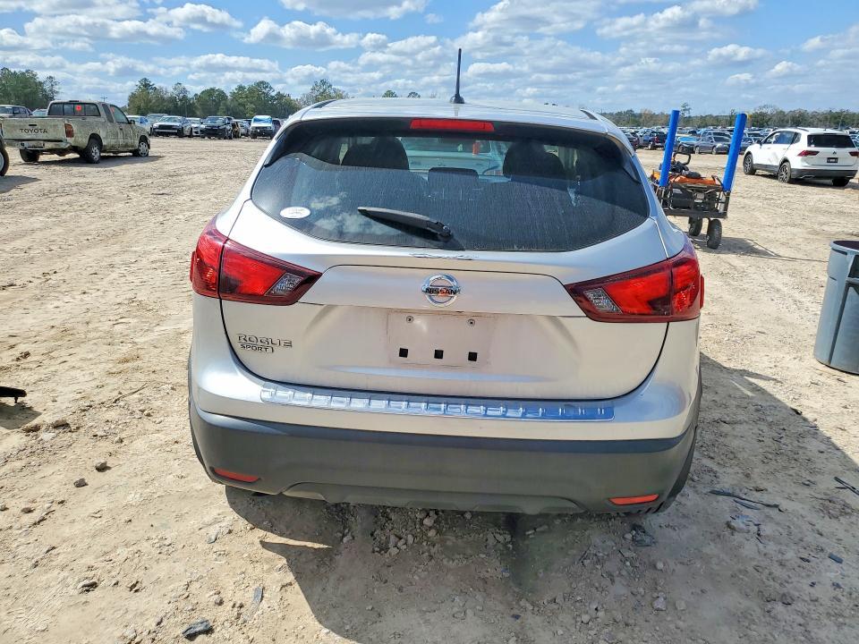 2017 Nissan Rogue Sport s