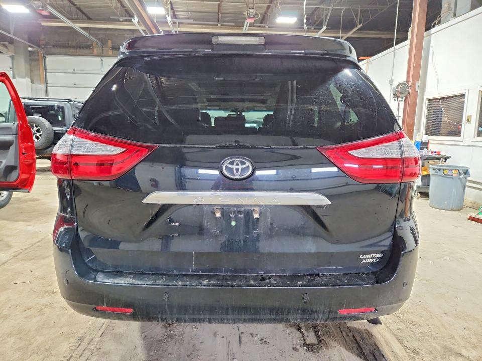 2015 Toyota Sienna Limited Premium 7-passenger
