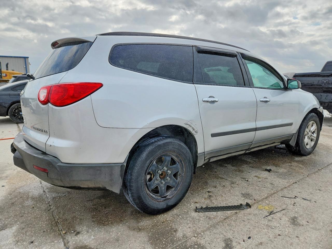2011 Chevrolet Traverse ls