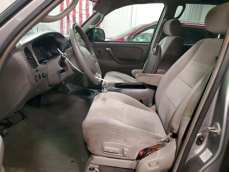 2003 Toyota Sequoia SR5