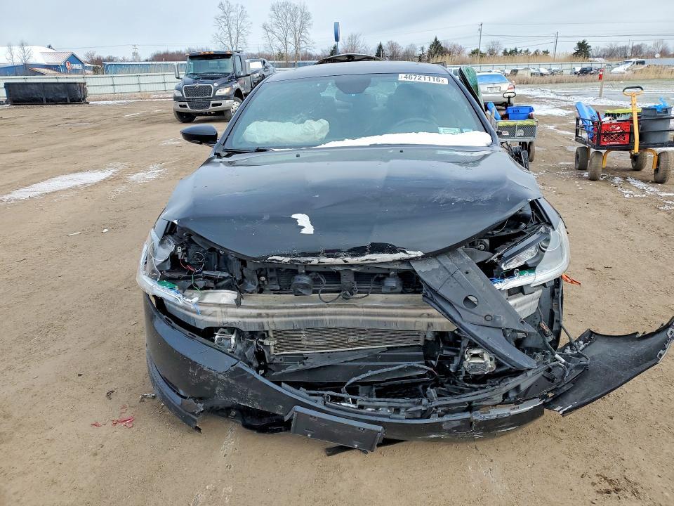 2016 Chrysler 200 s