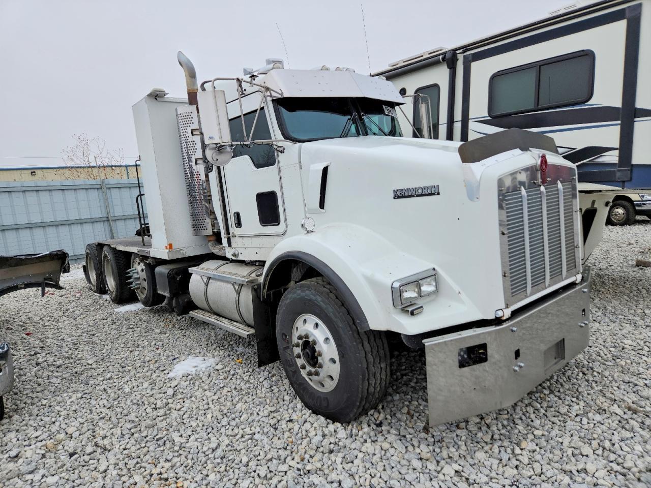 2020 Kenworth T880 Semi Truck