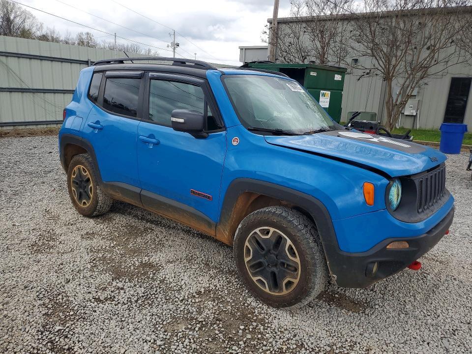 2015 Jeep Renegade Trailhawk