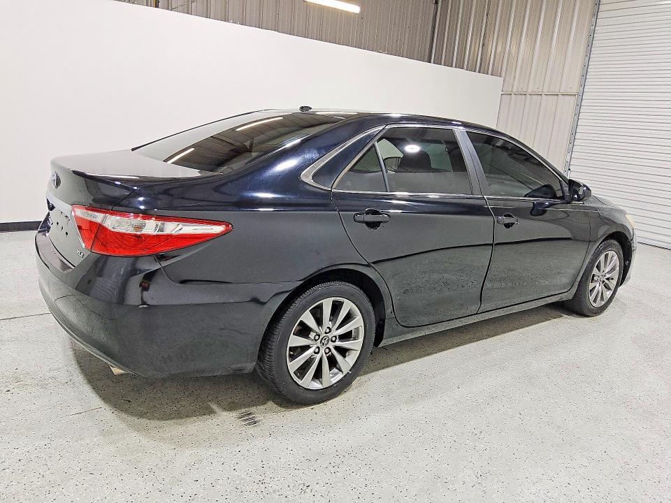 2016 Toyota Camry xle