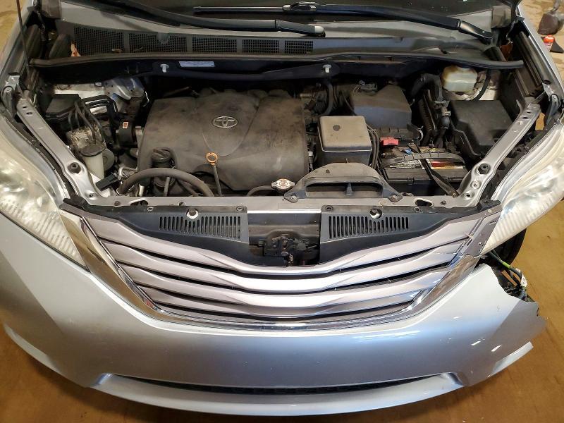 2017 Toyota Sienna xle Premium 7-passenger